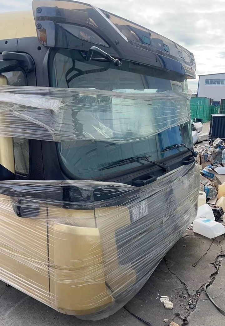 Кабина SHACMAN X3000 (двигатель Cummins)
