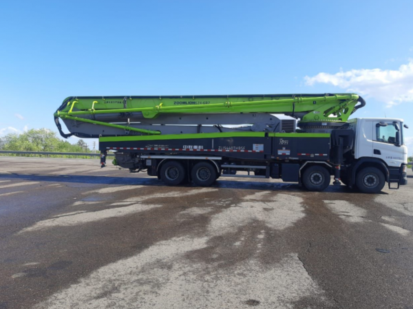 Автобетононасос ZOOMLION 62X-6RZ шасси SCANIA 8×4
